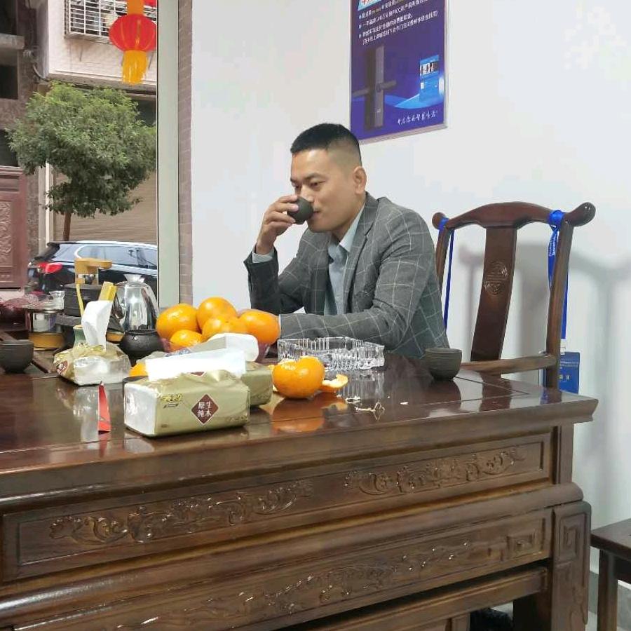 中山市弘龙建筑劳务有限公司