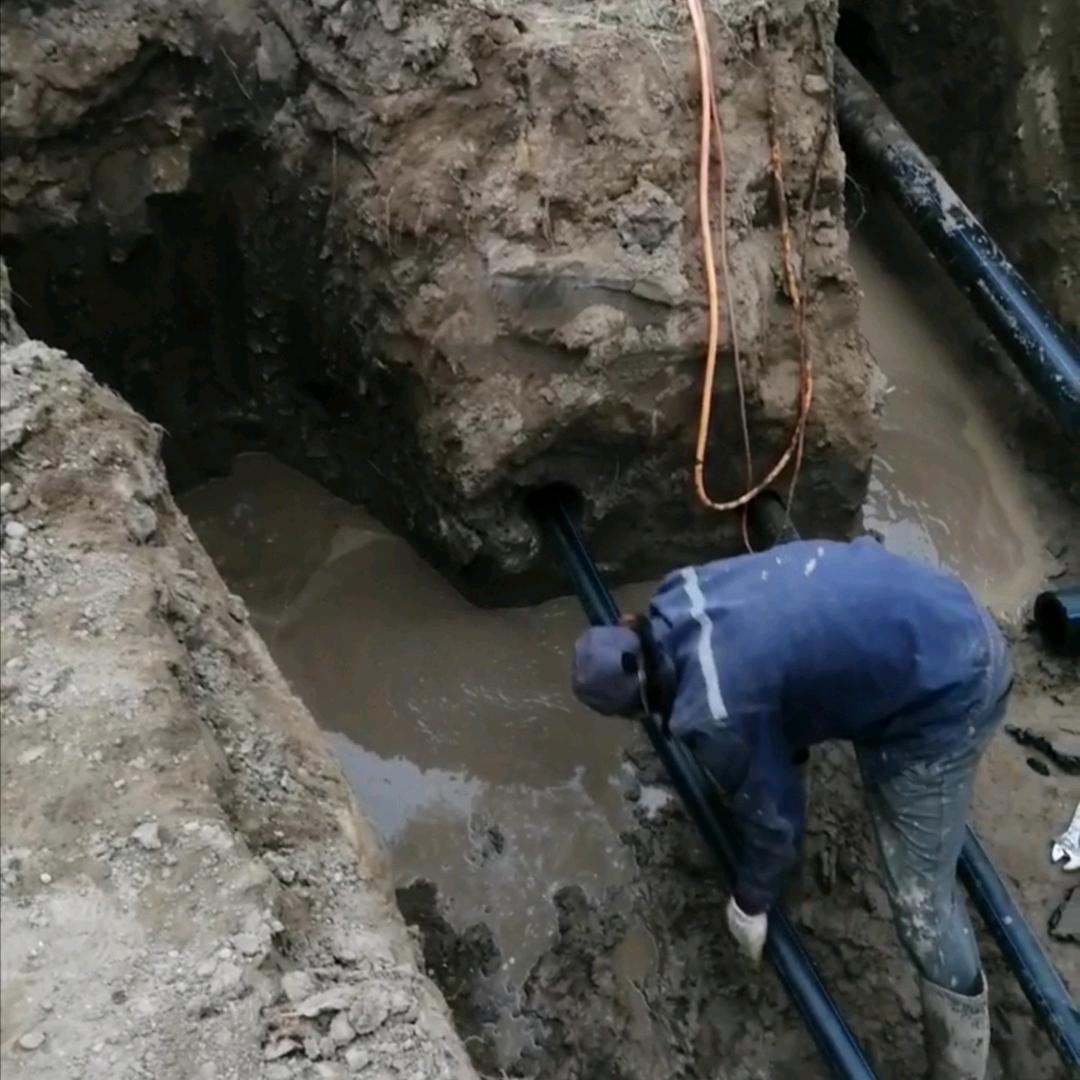 非开挖过路顶管