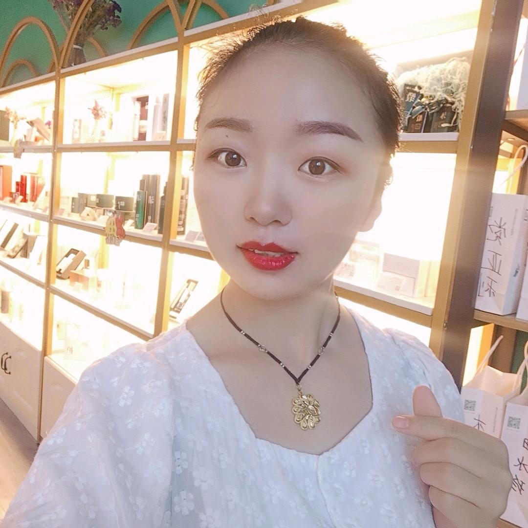 创业人，雷夕婷