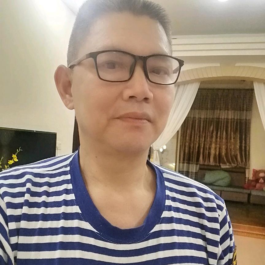 喜庆福来（林庆服海军81年10月）