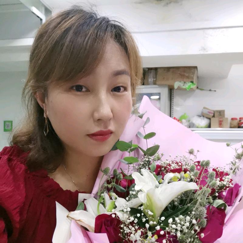 月嫂芳儿