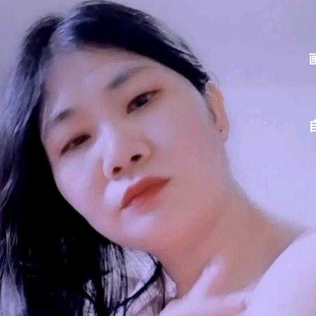 女