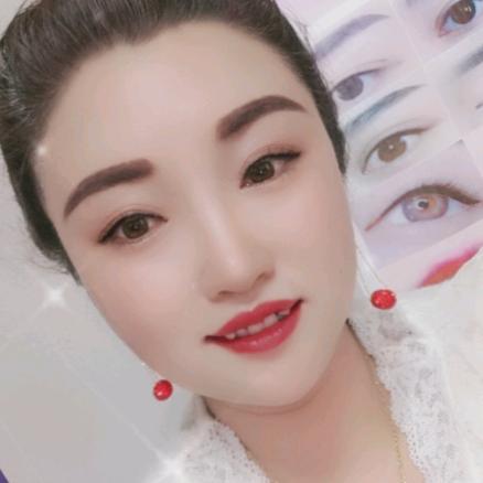 L领绣集团纹绣师