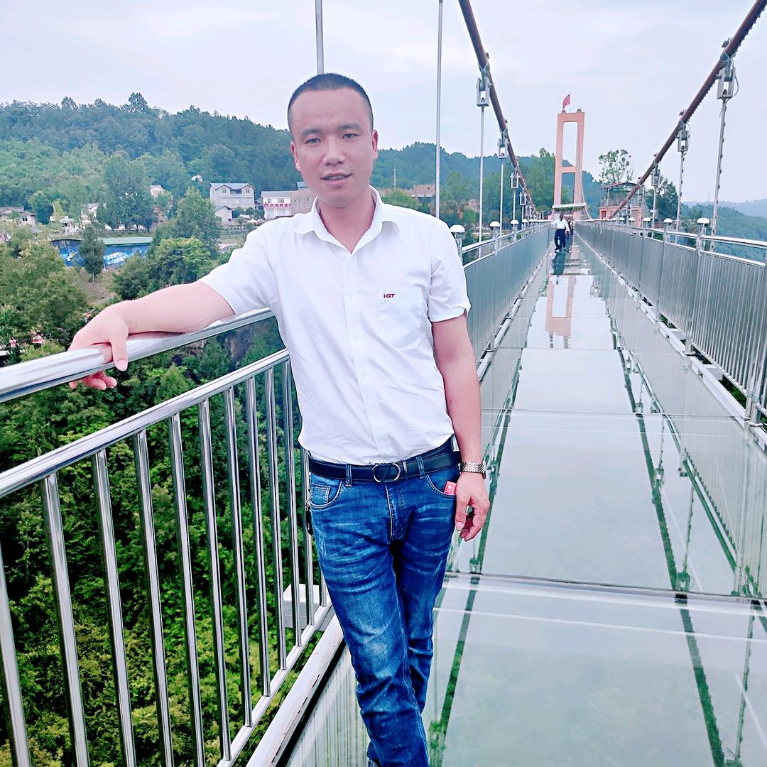 喻永强：供电母线槽—裁剪台—辅助设备
