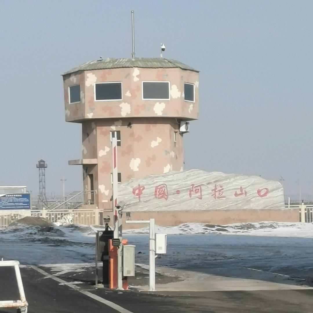 融商四海.
