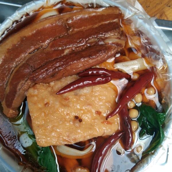 汶南牛肉板面(十年老店)