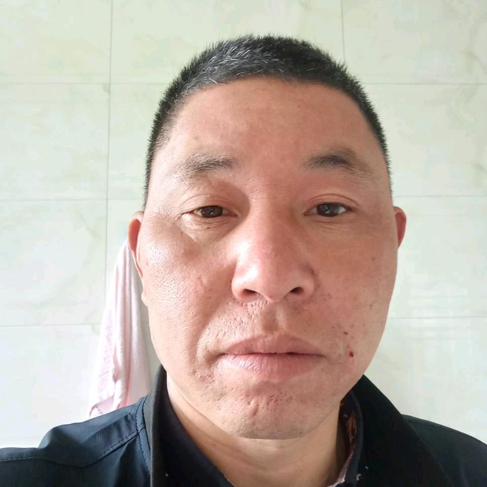 出入平安红哥