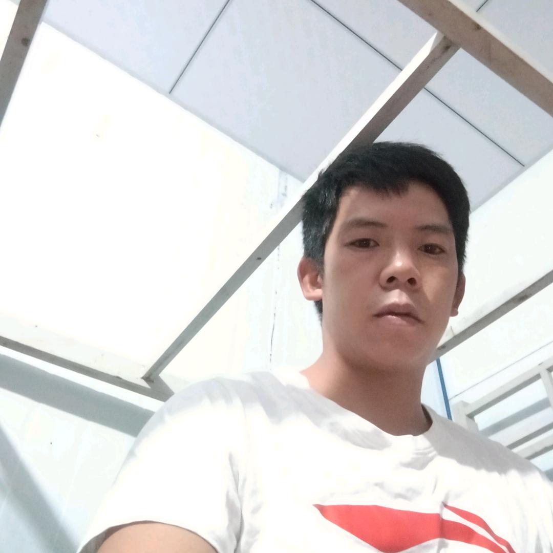 ╭(╯追＠_＠梦╰)╮