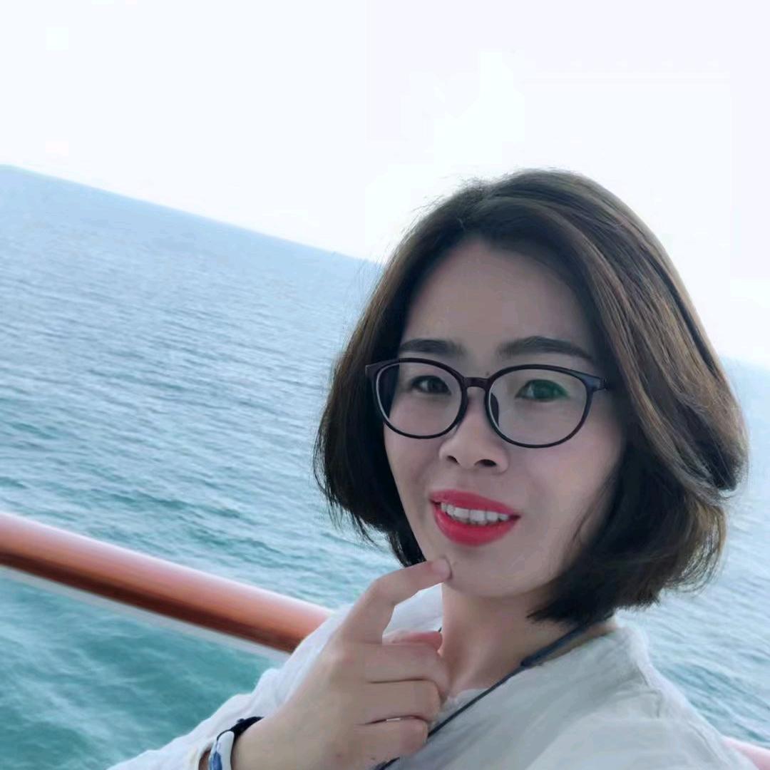 李铟