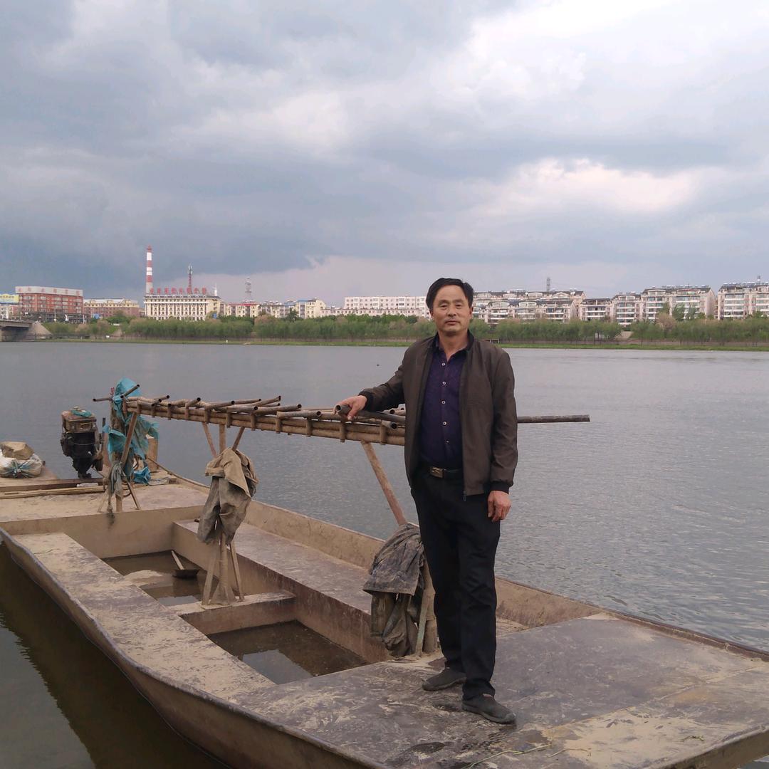 项城市官会镇王河湾收废铁各种农机建筑机械