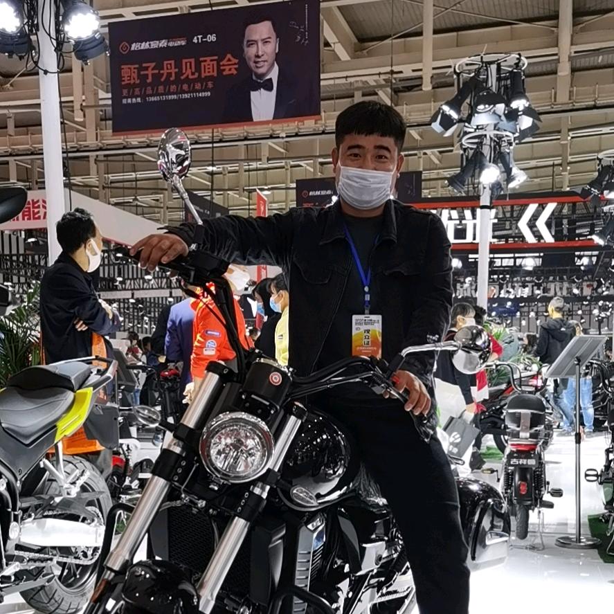 @块村营绿佳电动车林帅