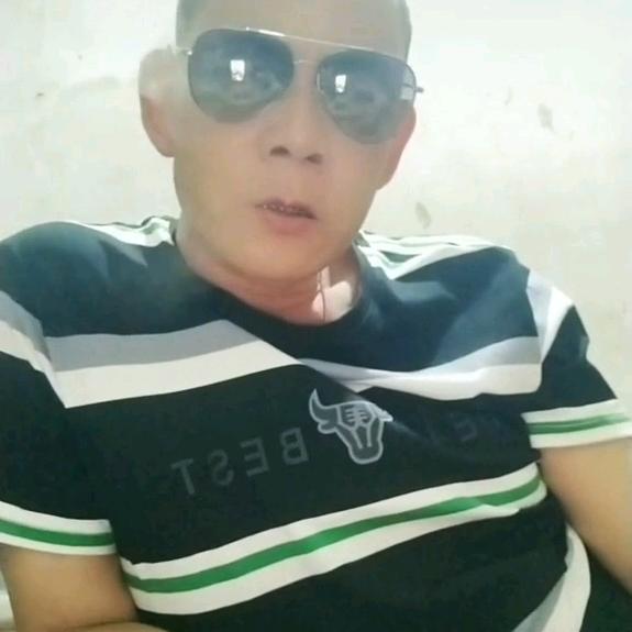 刘东生