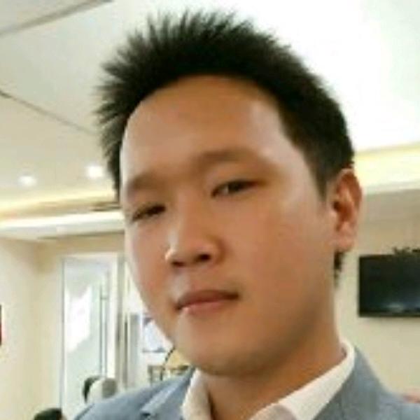 谢文春