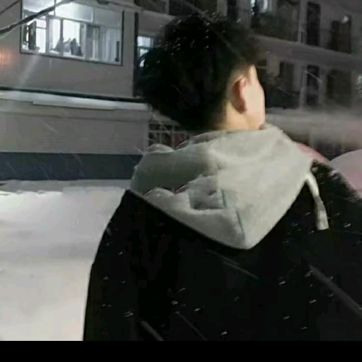 李嘉龙