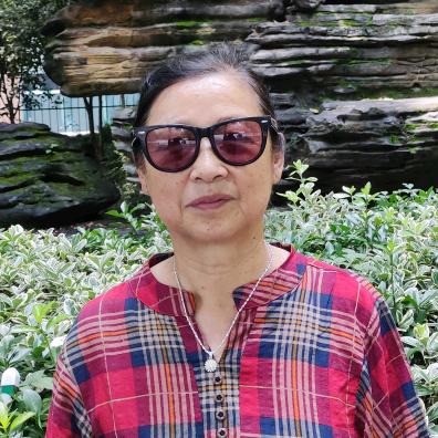 小草青青（拒聊）