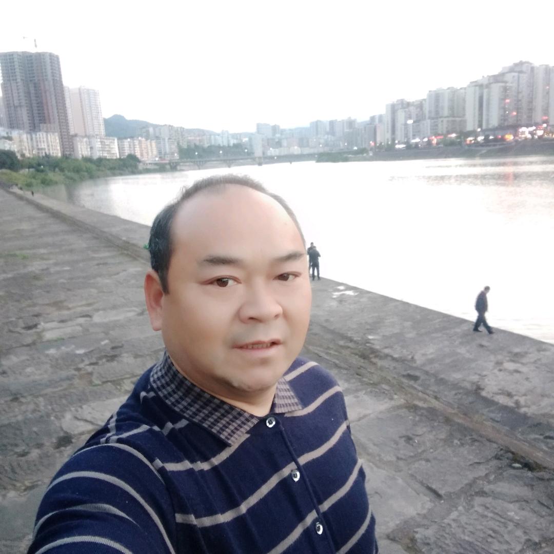 巴中东哥纯专业瓦屋改建