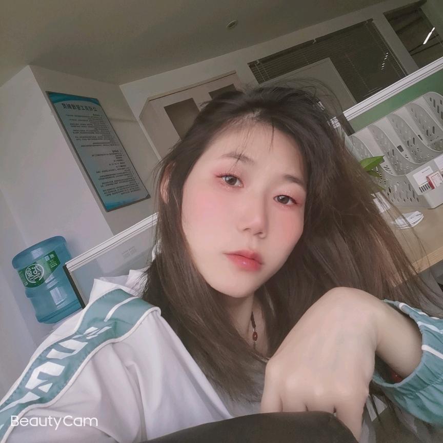 㤀亼