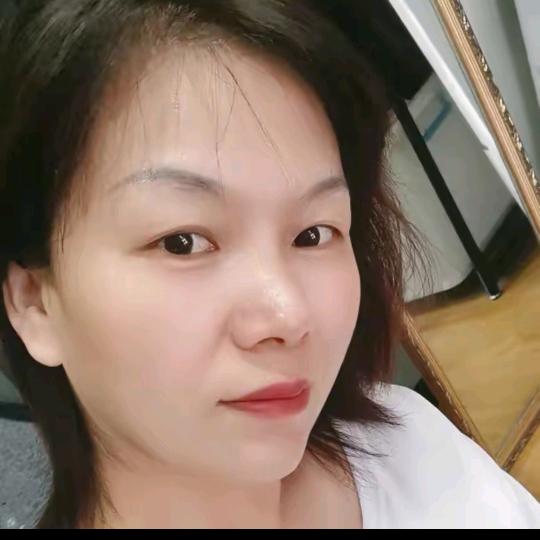 邓州娜子·莱尔维思