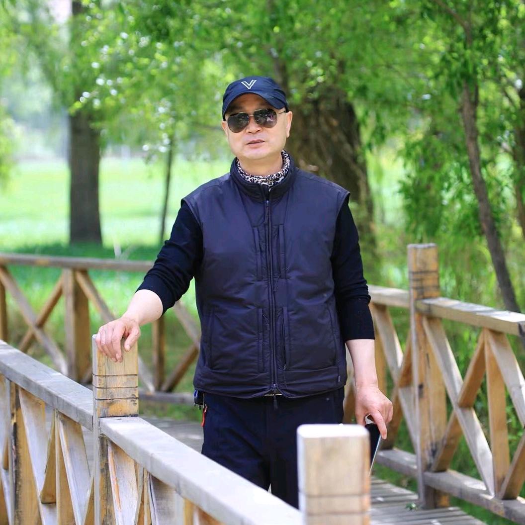 @人禾沅农牧科技  郑权