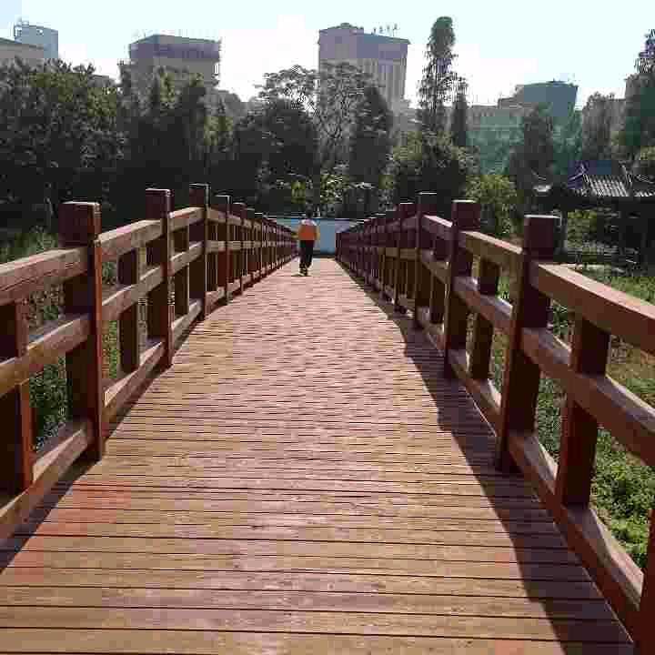 是语文老师呀