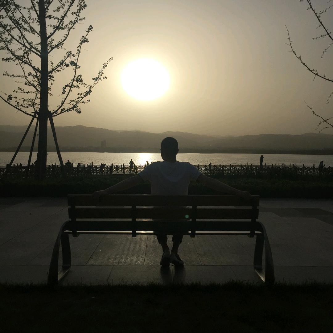 李李李李李，