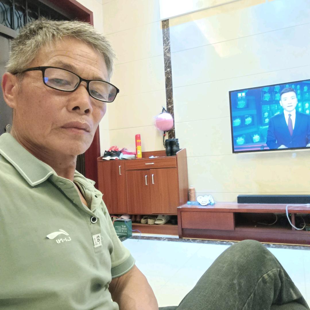 装修水电工华哥