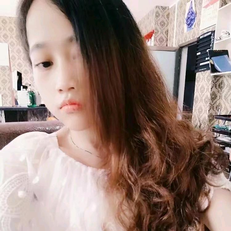 好姑娘💋咱不稀罕他
