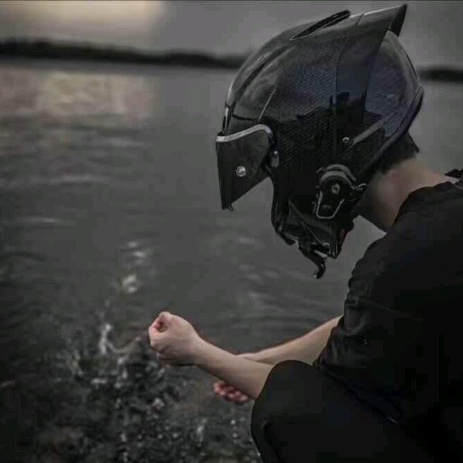 조용하다