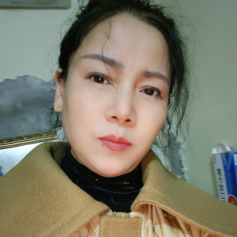 月亮姐（每晚八点十分首播)