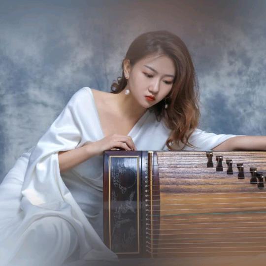 辰希琴行 古筝韩老师