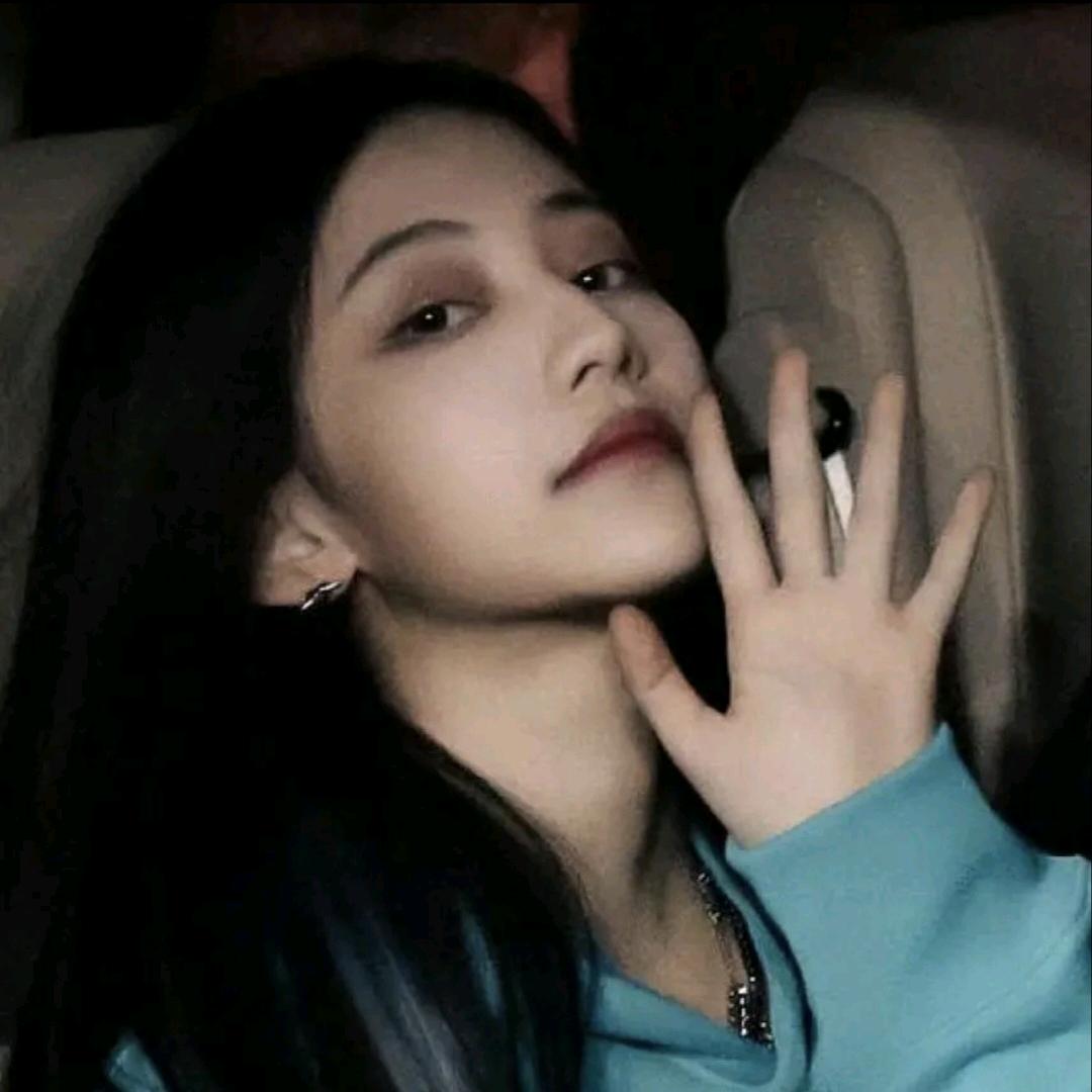 HUA.