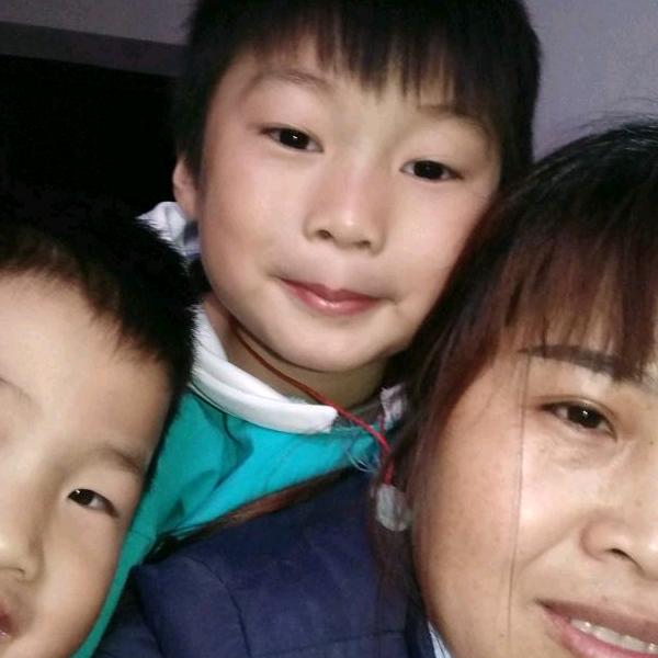 三个孙孙的奶奶