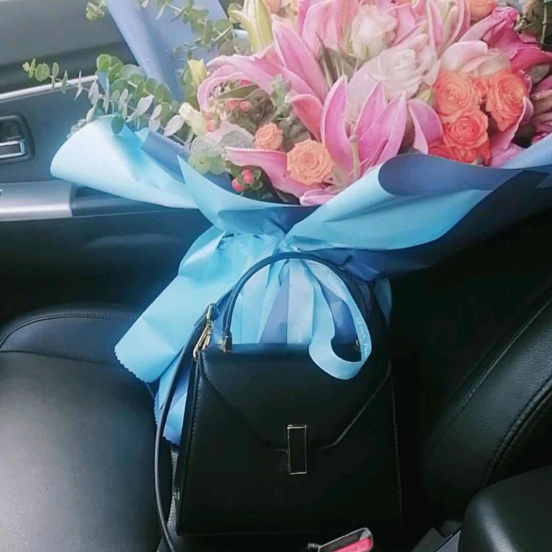 🦋ꦿ໊炸毛姐᭄🕊❤️