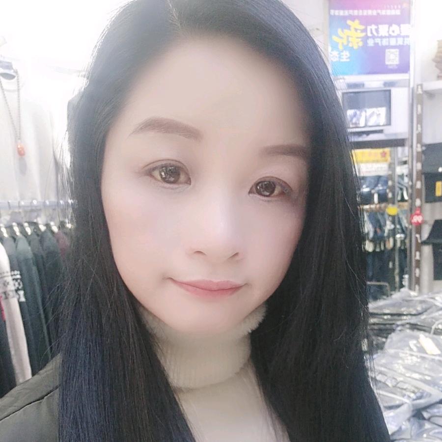 江红．
