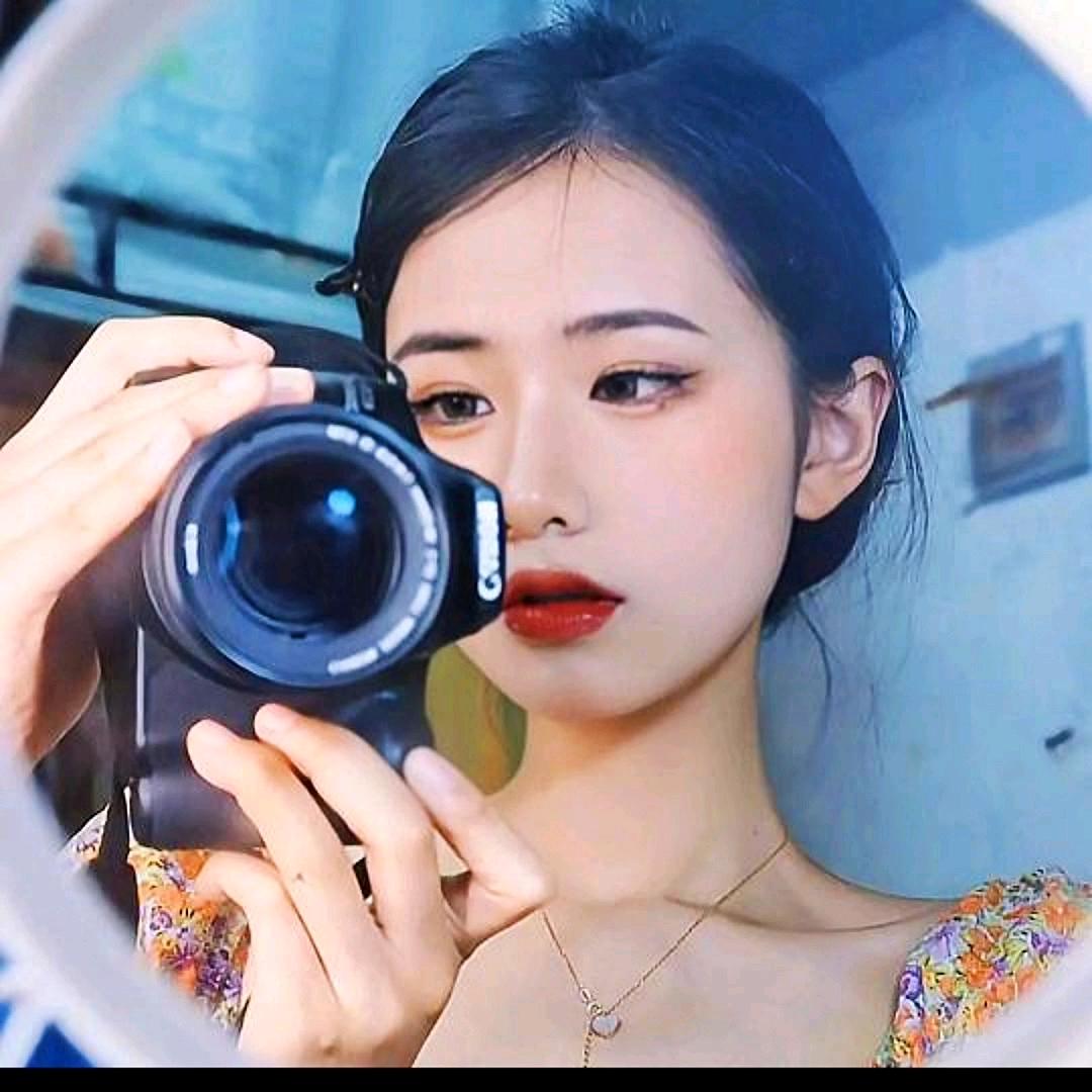 云朵智逸颜
