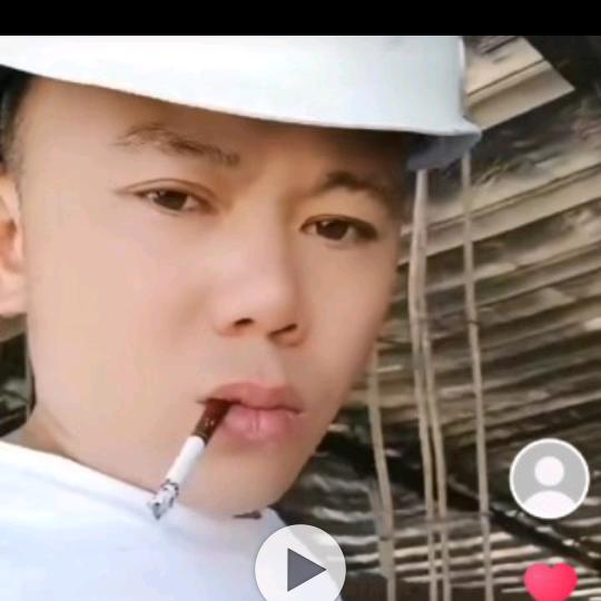 回忆里都是伤疼