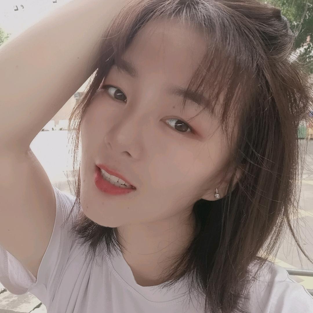 黄小妮