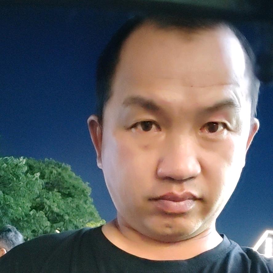 绿色军衣