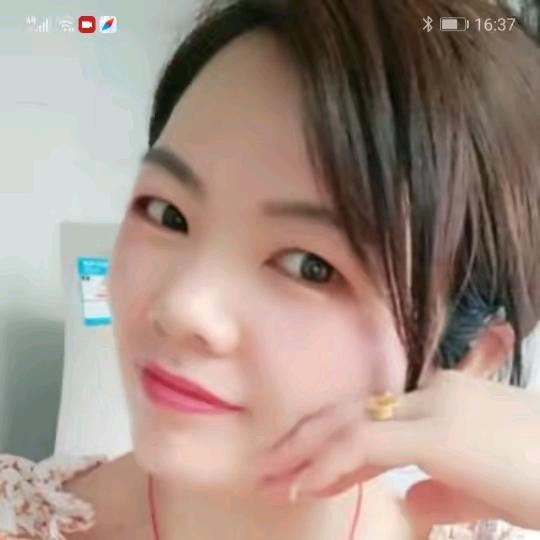 小青青🎤爱唱歌