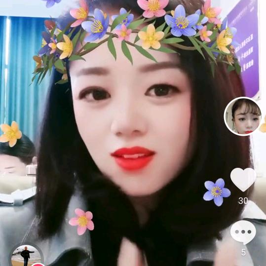 山茶花开的年糕里