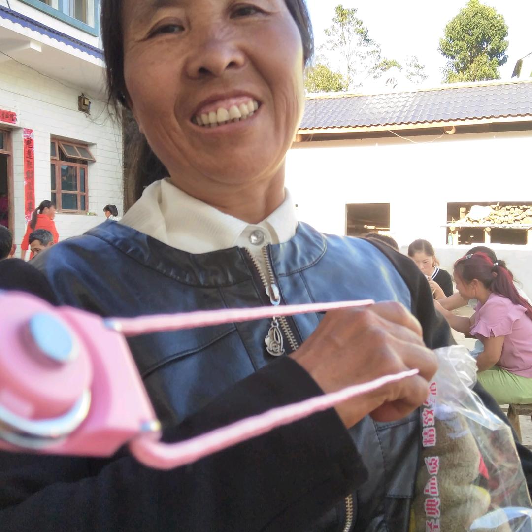 晏忠菊