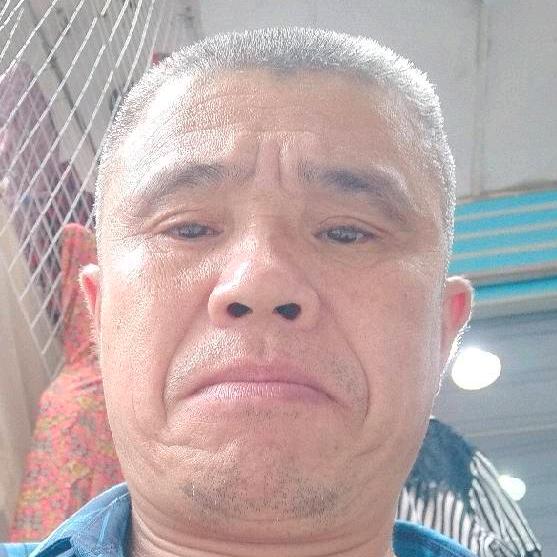 平平安安一个人