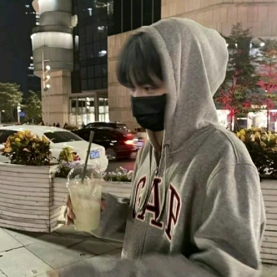 吃不吃饭都饿.
