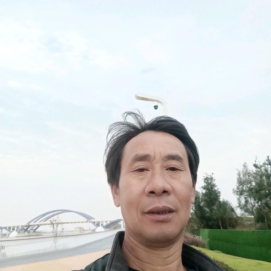 我的快乐就是想你。