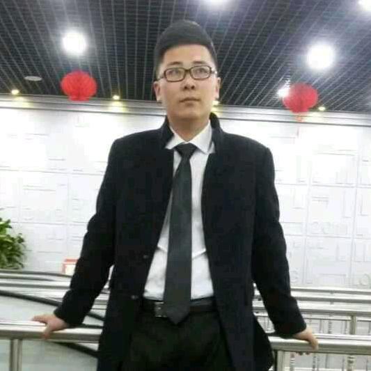 庄河收草莓的郝运来