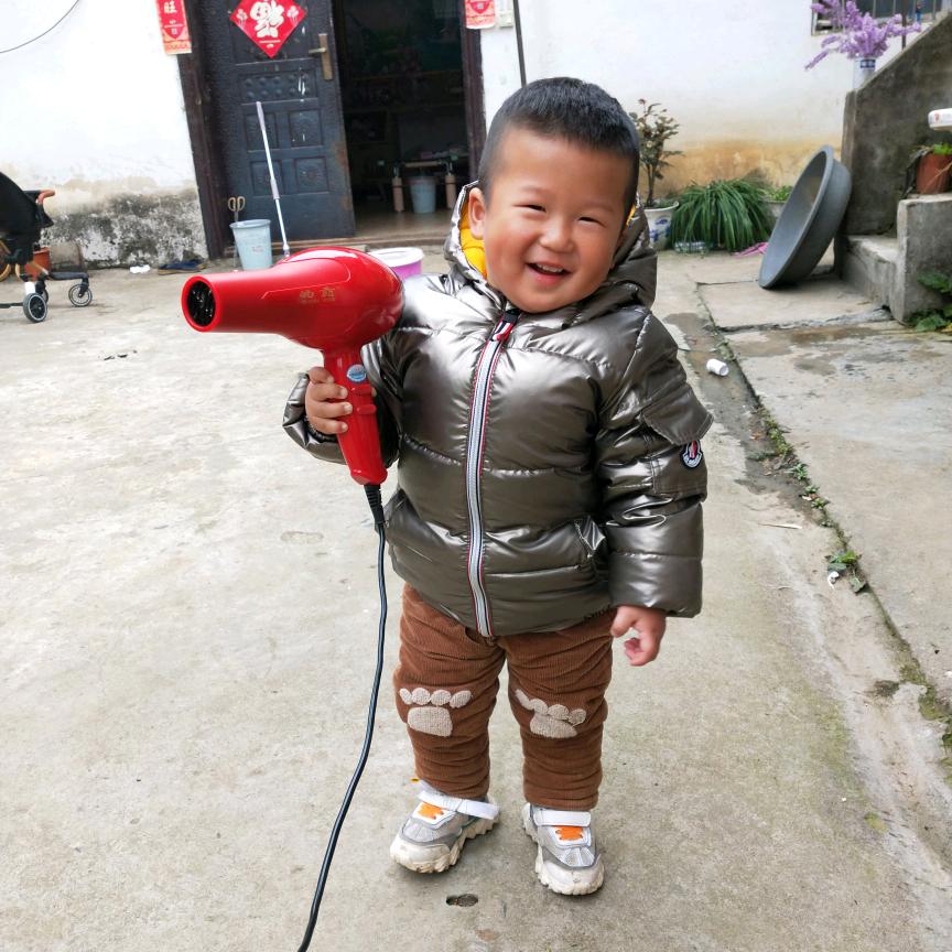 在佛山的家具人-小蜗牛