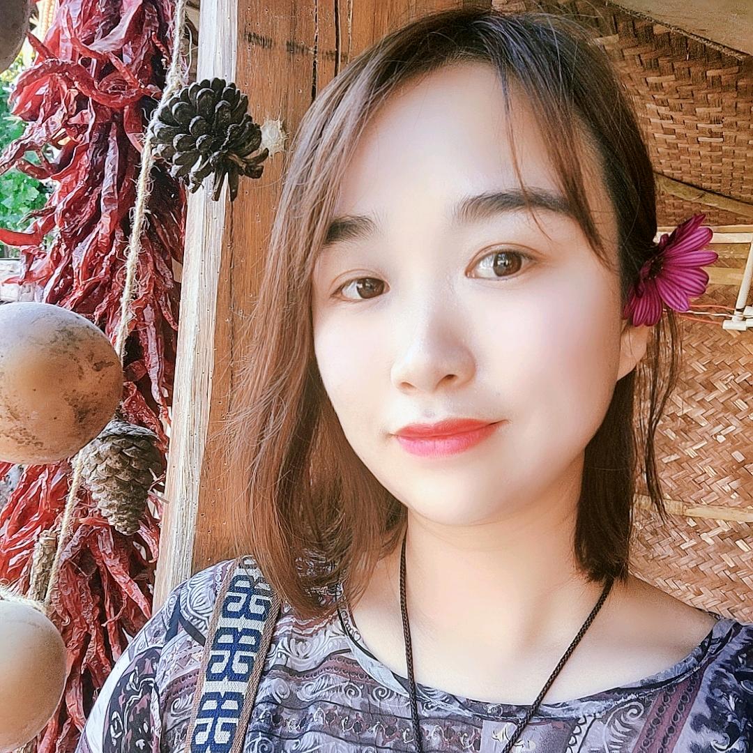 @娄小小《西双版纳顶墙》