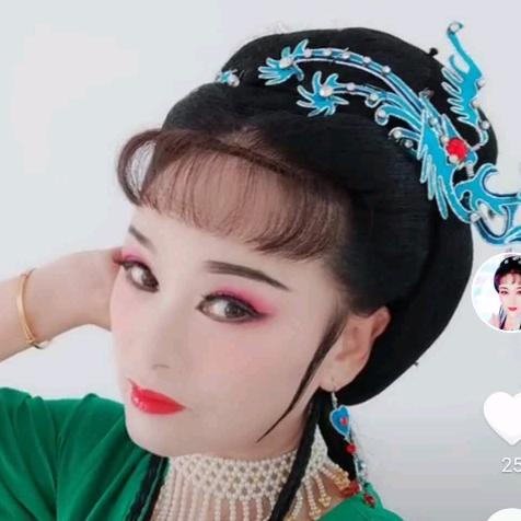 庐剧李红英
