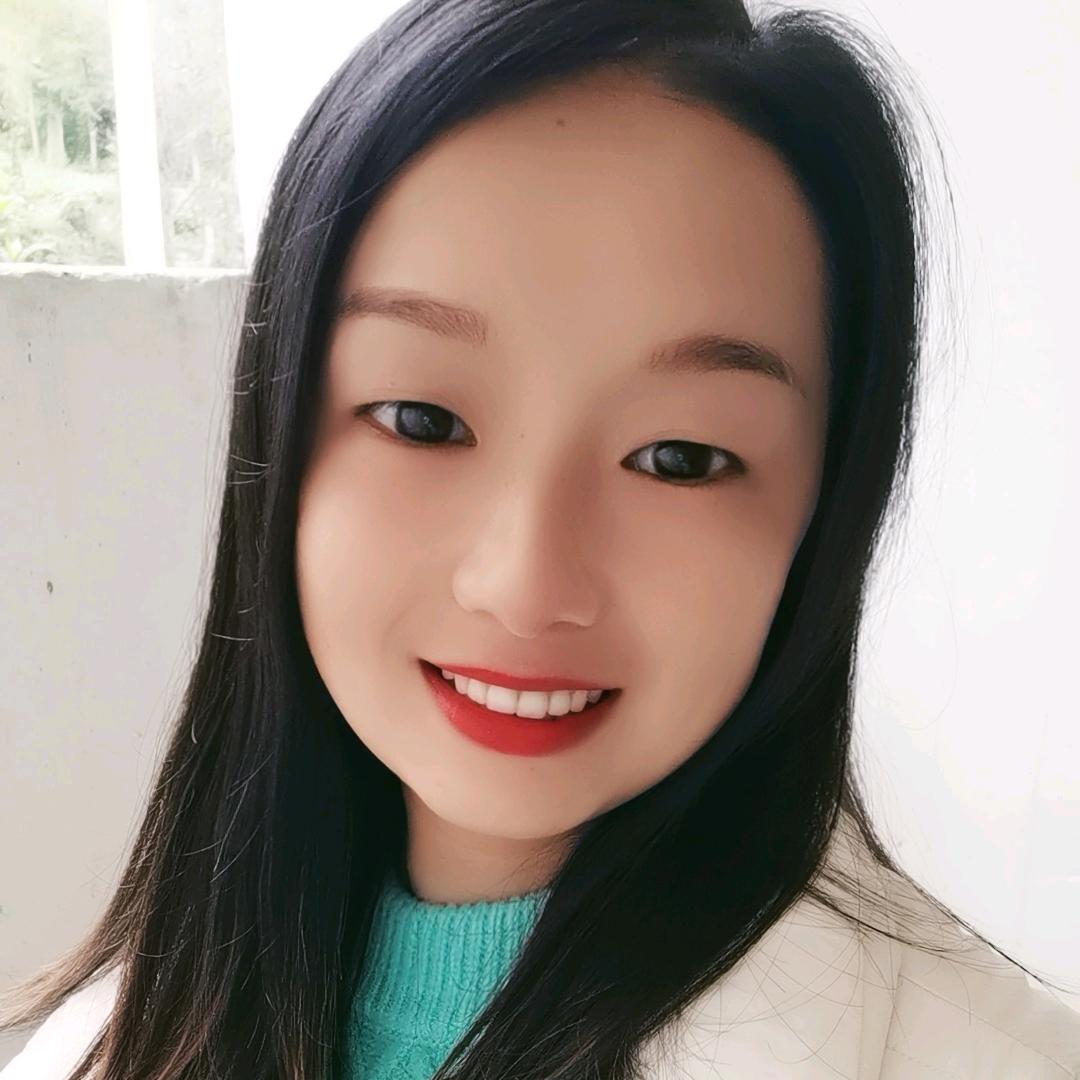 加油站的那个（小姐姐😂）
