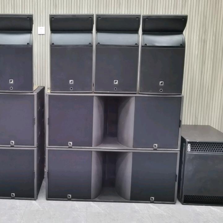 歌神音响酒吧灯光直播间